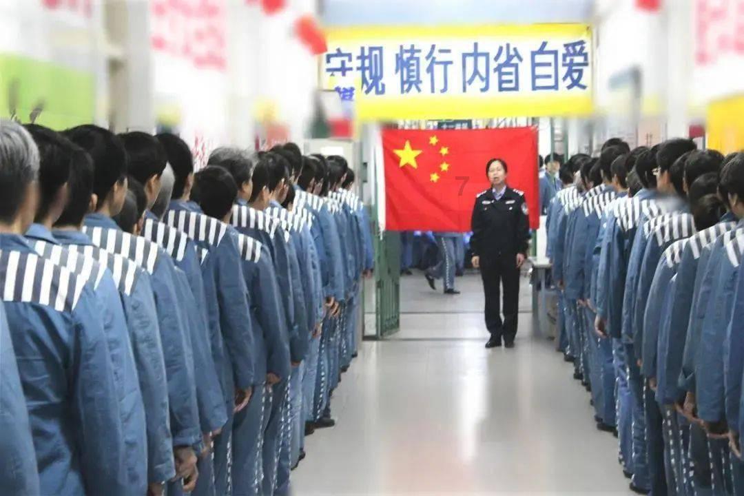 财主强占李莲英家仅有的一亩地,还令其父坐牢,李莲英出手才叫狠